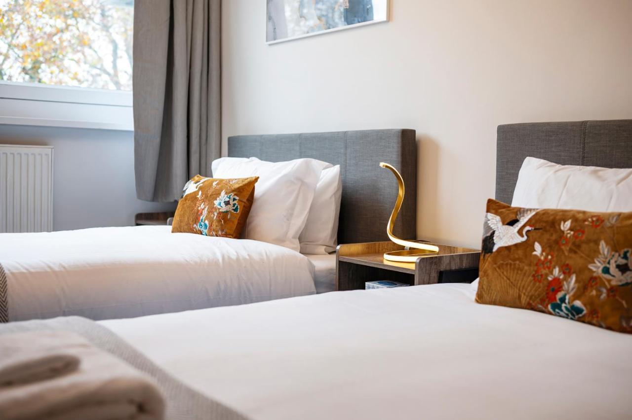 Lovely 4 Bedroom Flat In Wandsworth- London Bagian luar foto