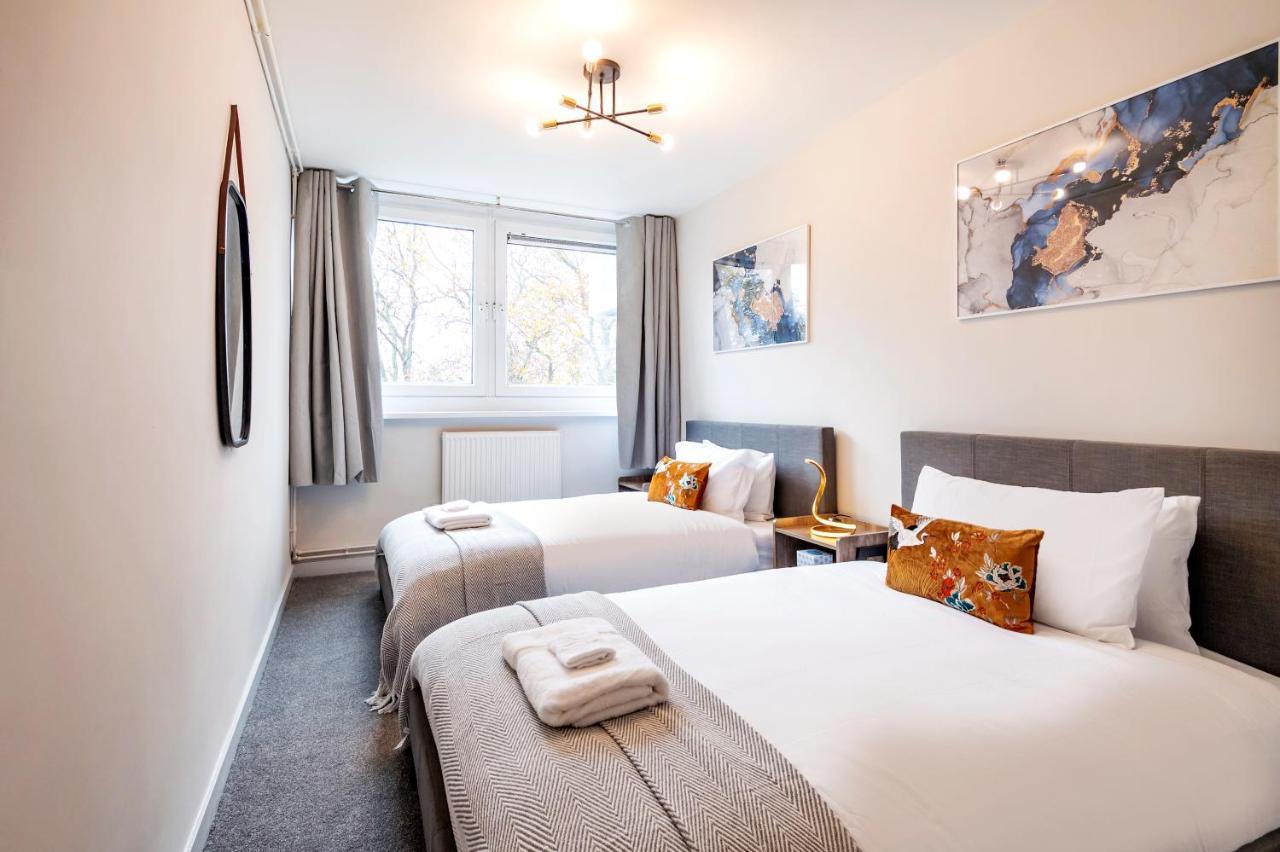 Lovely 4 Bedroom Flat In Wandsworth- London Bagian luar foto