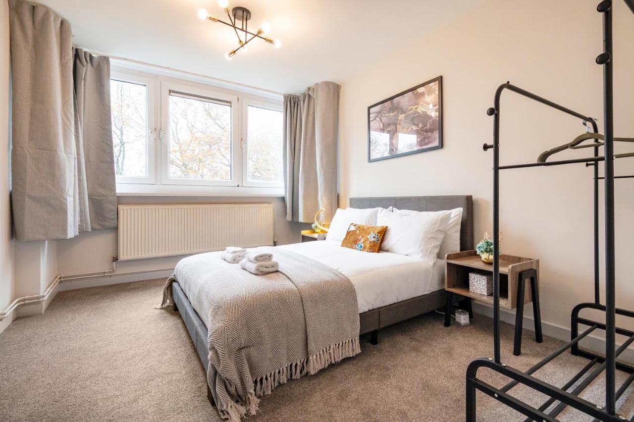 Lovely 4 Bedroom Flat In Wandsworth- London Bagian luar foto